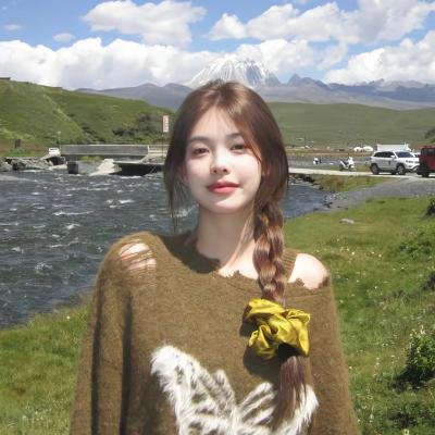橘衫男子的画像